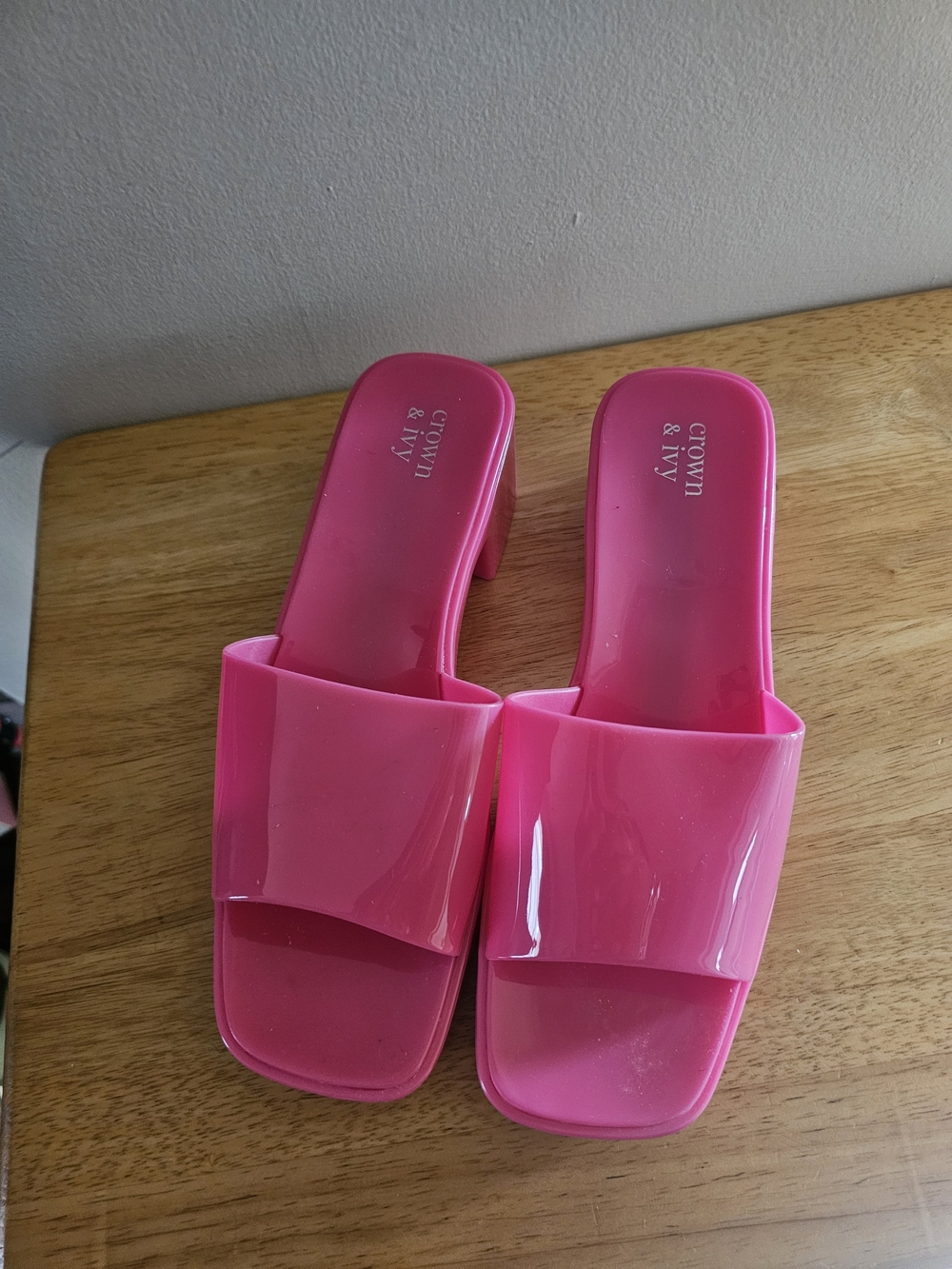 Crown & Ivy Pink Slip-On Block Heel Sandals